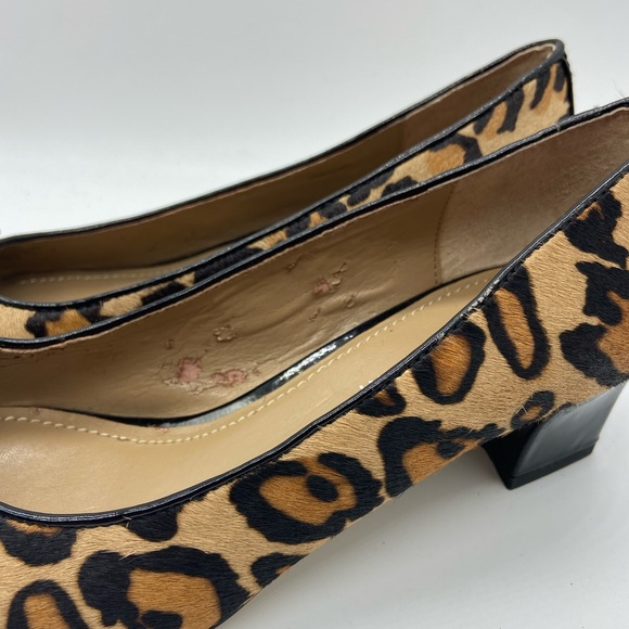 B. Makowsky Faux Leopard Skin Buckle Chunky Heel 8 - Picture 3 of 8